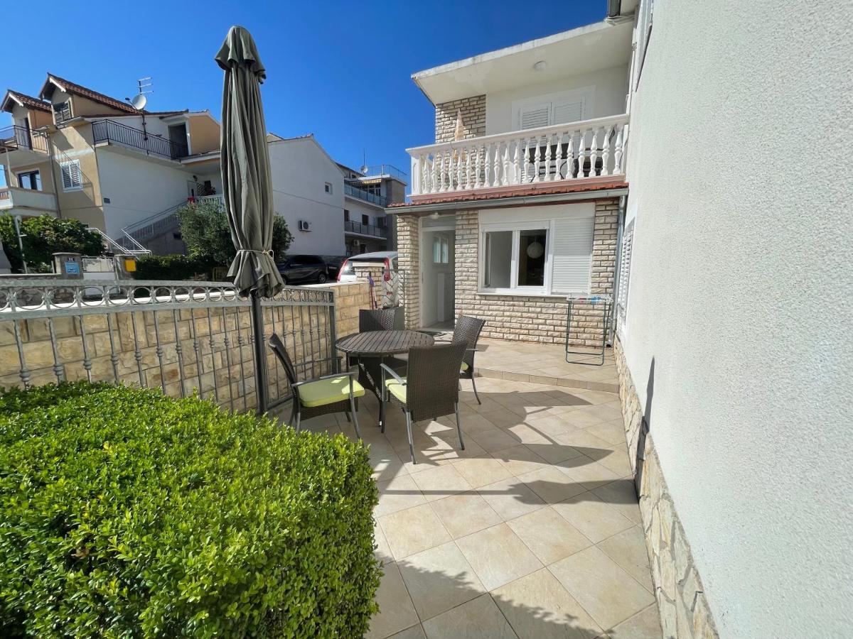 Guest House Micin Vodice Exterior foto
