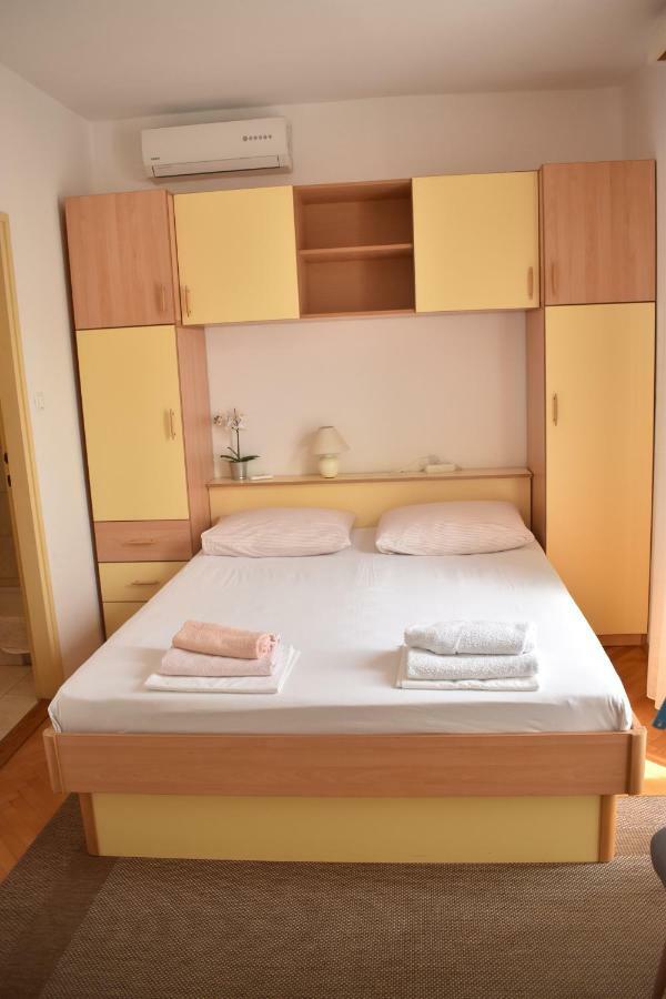 Guest House Micin Vodice Exterior foto