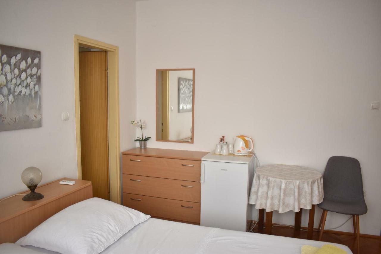 Guest House Micin Vodice Exterior foto