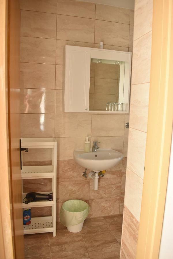 Guest House Micin Vodice Exterior foto